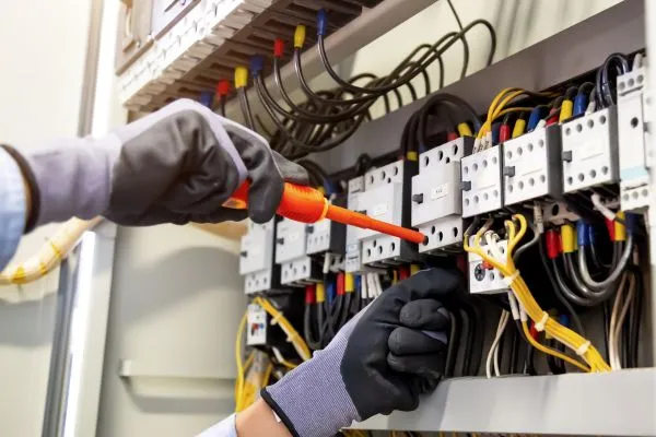 electrical installation service, electrical contractor, electrician service, electrical installation for homes, building electrical installation, office electrical installation, factory electrical installation